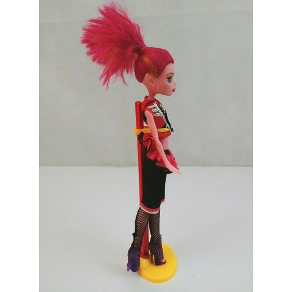 Monster High Gigi Grant 11" Jointed Doll with Stand & Accessories - Picture 2 of 5